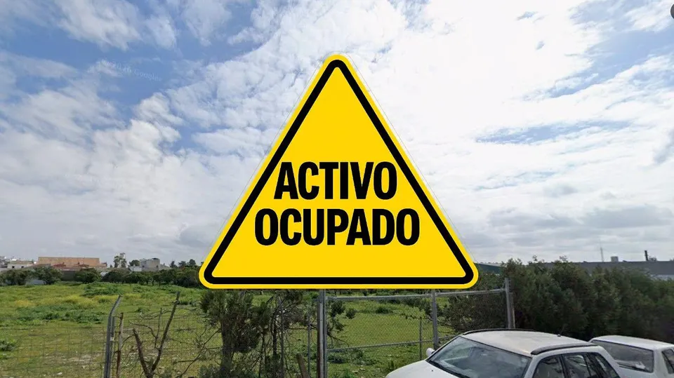 CASA EN PILAS
