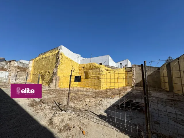 MAGNÍFICO SOLAR EN EL CENTRO DE JEREZ