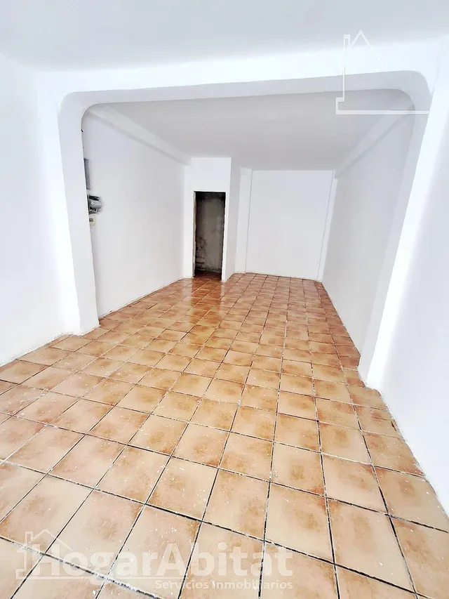 ¡OPORTUNIDAD DE INVERSIÓN! LOCAL COMERCIAL LUMINOSO Y ECONÓMICO PARA REFORMAR — 14