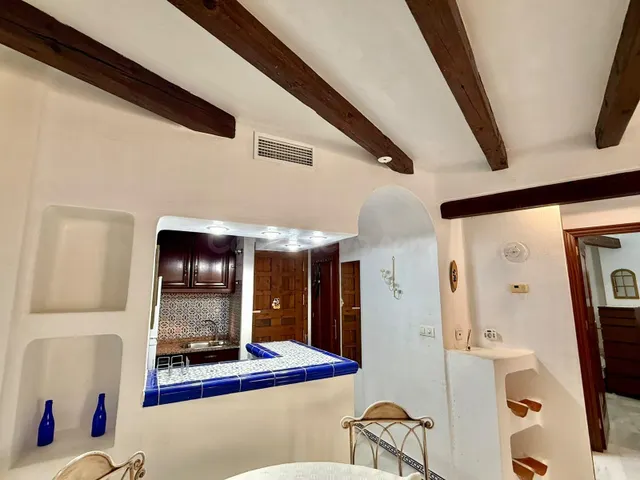 Apartamento con piscina comunitaria, Alicante, Torrevieja. 2 habitaciones, 66 m2, 200 metros del mar — 4