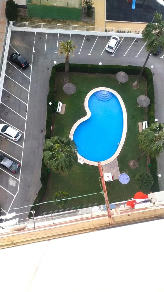 APARTAMENTO DE 2 DORMITORIOS RECIEN REFORMADO — 26