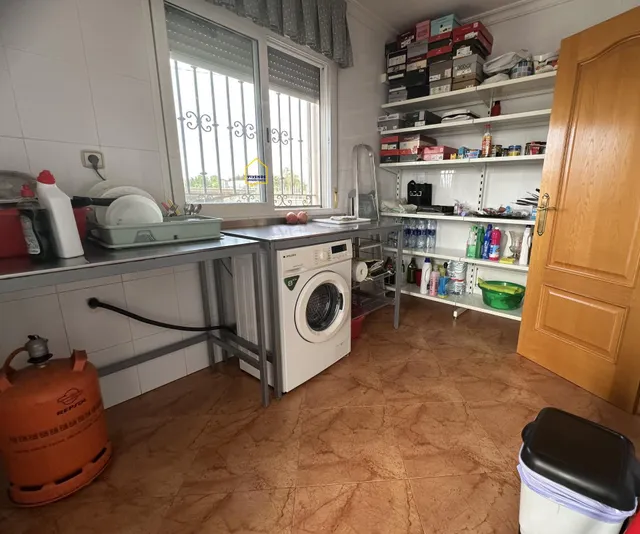Chalé de 4 dormitorios en una planta, cerca del Campillo, Lorca — 19
