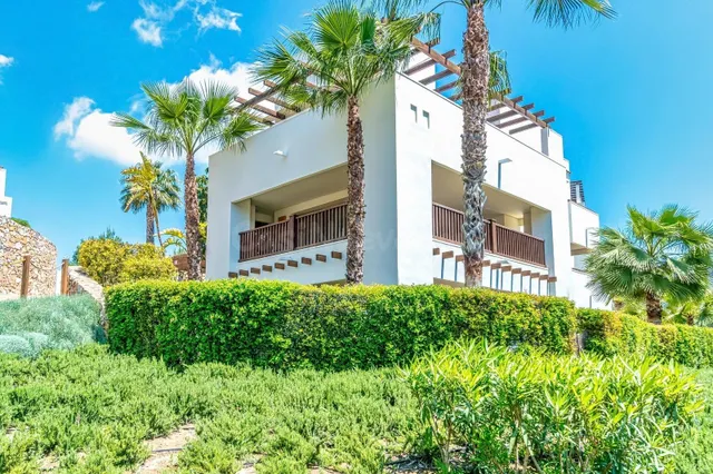 🏌️‍♂️ Las Colinas Golf – Apartamento de esquina de 3 dormito - foto 3