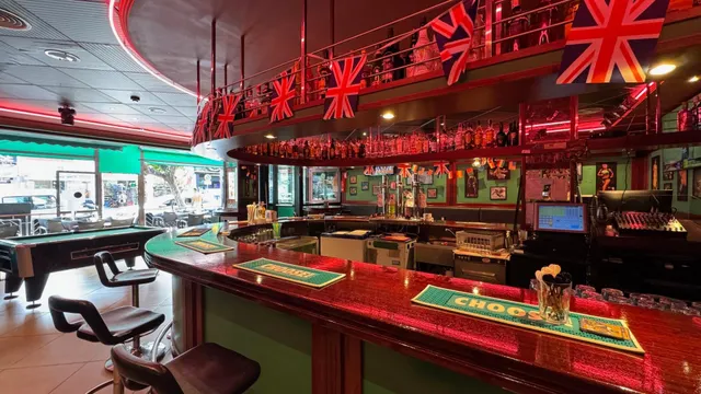 Negocio en funcionamiento en la zona inglesa Benidorm! www.euroloix.com — 12