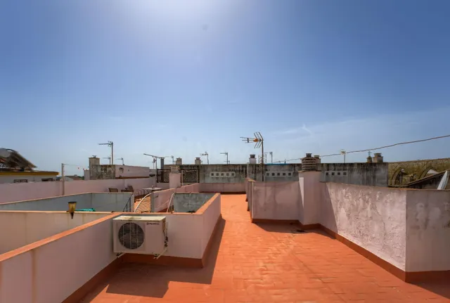 ¡¡OPORTUNIDAD!! Gran piso con patio, terraza de más de 60 m2 - foto 3