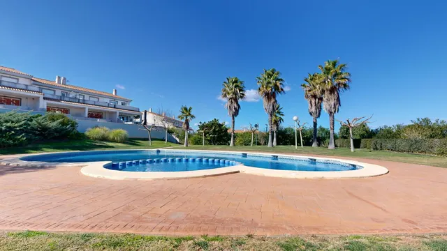 CHALET ADOSADO EN TURIS — 11