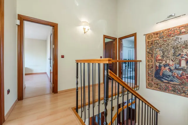 ¡¡ Impresionante chalet dividido en dos viviendas con piscina y zona ajardinadas !! — 17