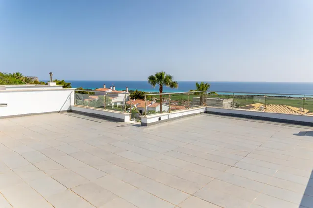 MARAVILLOSO CHALET CON LT Y VISTAS MAR — 10
