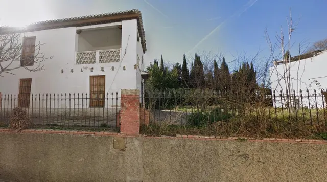 Chalet en Cajar (solo autónomos o empresas)