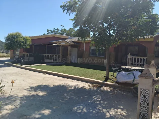 Chalet en Loma Badá, Petrer - foto 2