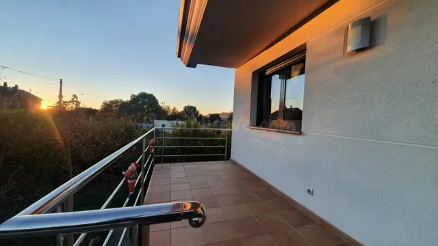 ALQUILER CON OPCION A COMPRA DE CHALET SEMINUEVO EN MATACHAN - foto 3