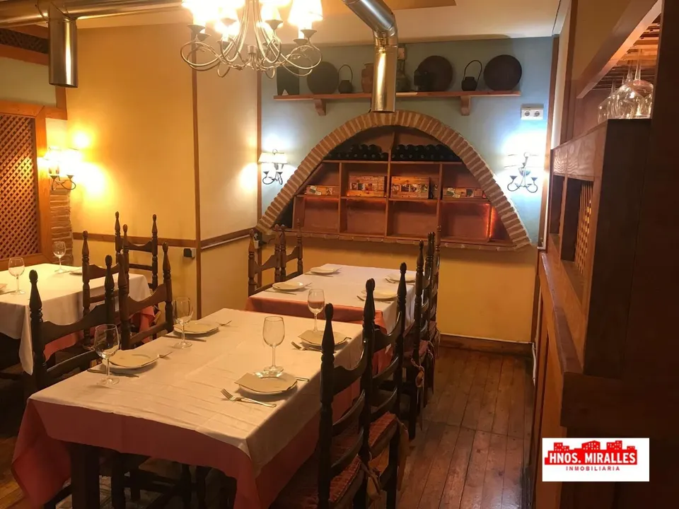 SE VENDE RESTAURANTE EN PLENO CENTRO (ELCHE)