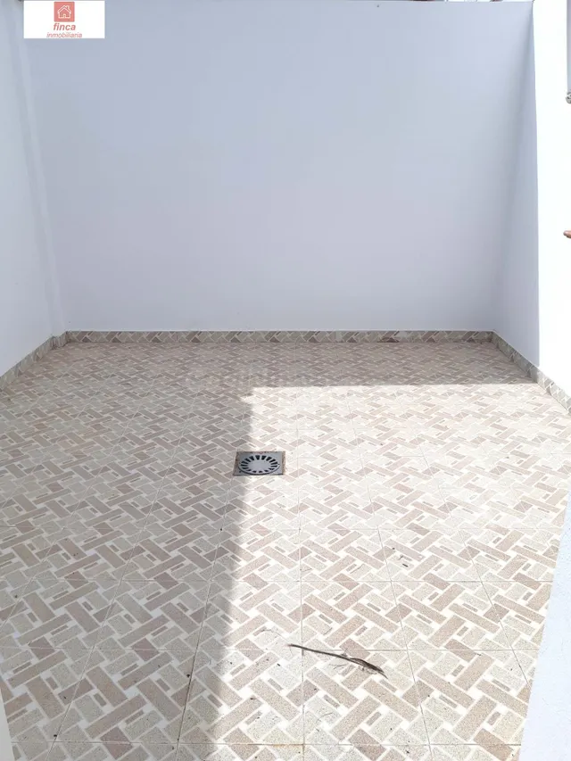 VENTA EN MONTIJO LOCAL COMERCIAL, ZONA CENTRO DE MUCHO DE PA - foto 5