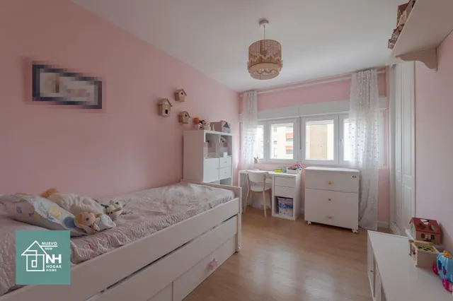 Piso de 154 m2 reformado, 4 dormitorios, luminoso y con trasteros en avenida de Andalucía — 31