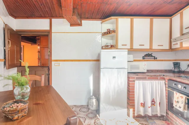 Casa adosada con terreno en piñuecu, piloña — 23