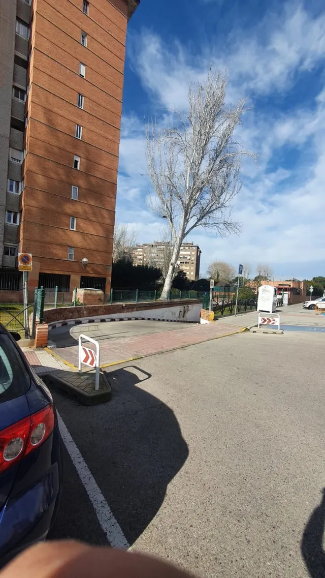 SE ALQUILA PLAZA DE GARAJE EN ZONA VEREDILLAS TORREJON DE ARDOZ — 2