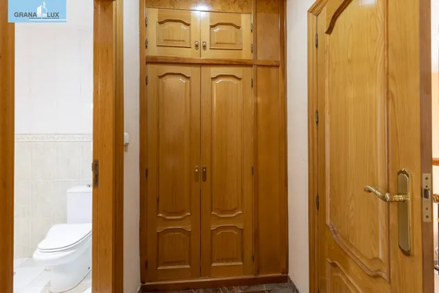 Casa en esquina en venta en Las Gabias — 27