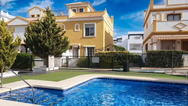 Adosado 3 habitaciones 102m² en venta - San Juan de los Terr