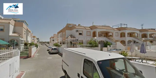 Venta de Casa en Alicante - foto 2