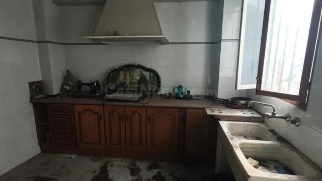Amplia Casa en Cabra: Oportunidad de Reforma Integral por so - foto 4