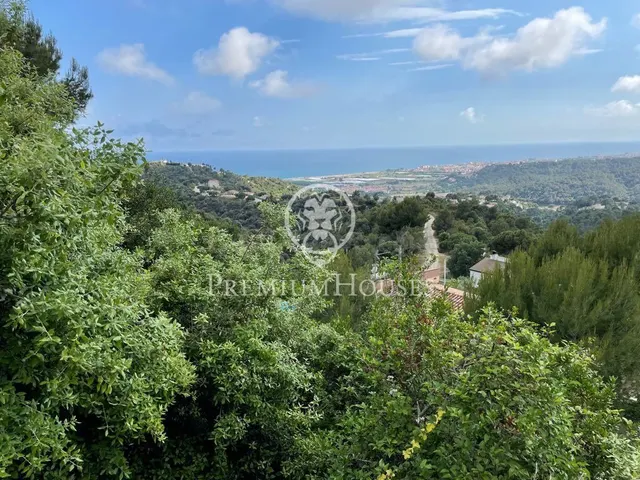 Oportunidad terreno en venta en Santa Susana — 2