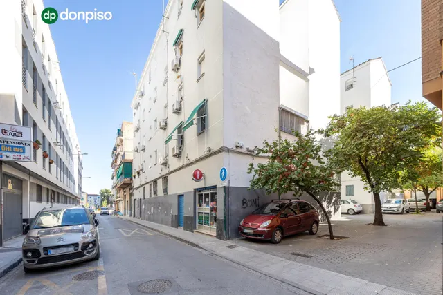 3 dormitorios junto a avenida de dilar — 19