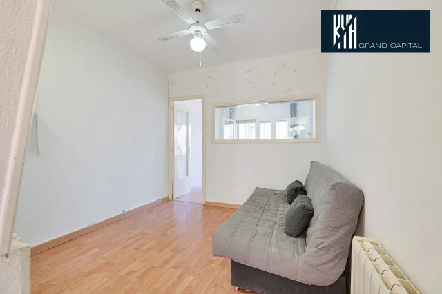 APARTAMENTO EN LA ESCALA — 11