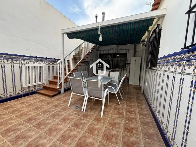 Espectacular casa pareada reformada en san vicente del raspeig: 142m2, 5 dormitorios, patio y terraza con solárium — 46