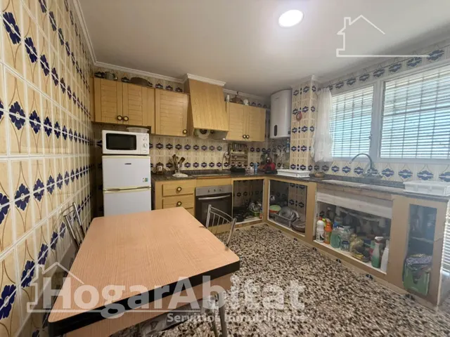 !GRAN VIVIENDA! ESPACIOSA CON TRASTERO, TERRAZA SOLARIUM, BARBACOA, JARDIN Y PISCINA — 6