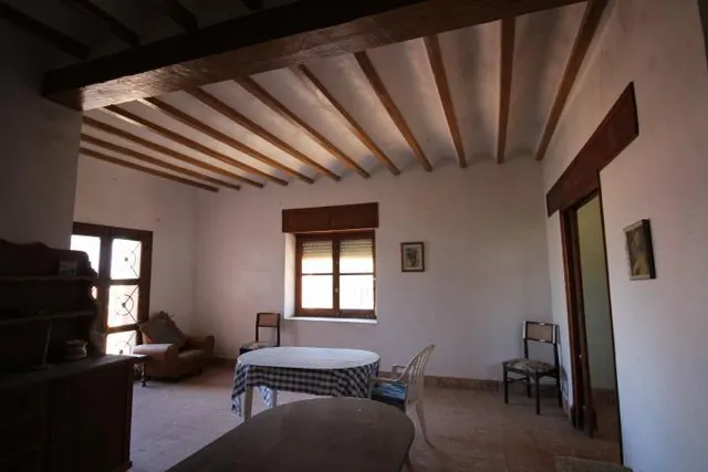 IMPRESIONANTE FINCA DE 30 HECTÁREAS CON TERRENO CULTIVABLE Y VISTAS PANORÁMICAS A VILLENA — 10