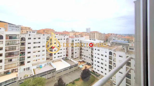 Dúplex 3 habitaciones 135m² en venta - Mafamude e Vilar do P - foto 3