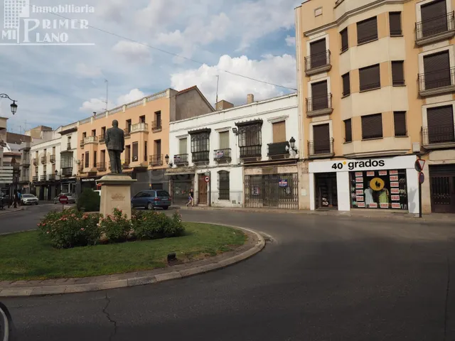 Amplio Edificio en Venta en el Corazón de Tomelloso - Ideal  - foto 2
