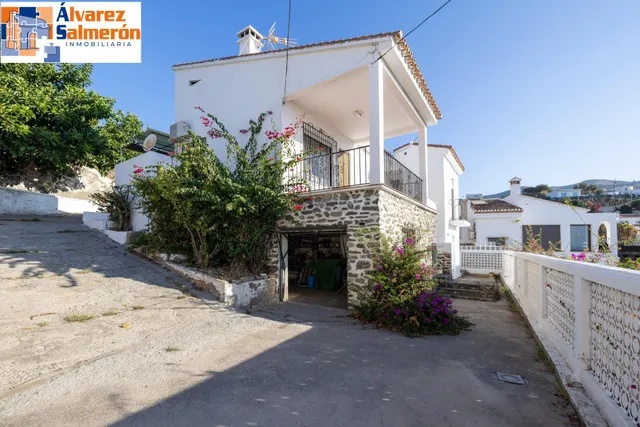 Chalet independiente en Taramay, Almuñécar — 28