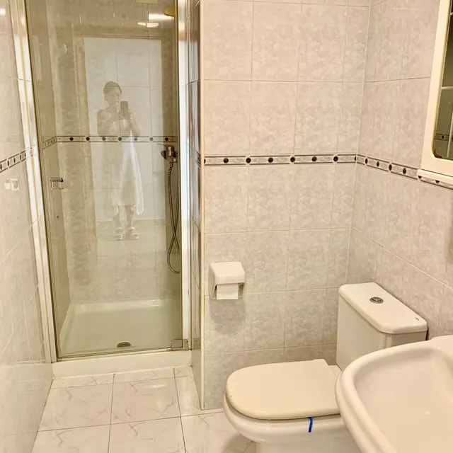 Amplio Apartamento en Albir con Terraza y Piscina a Pocos Pasos del Mar — 15