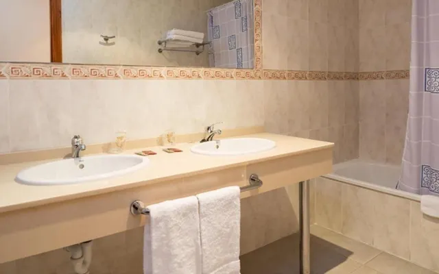 Hotel 54 habitaciones 2315m² en venta - Costa Del Sol — 9