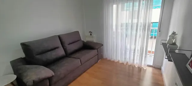 MAGNIFICO PISO DE TRES DOMITORIOS Y DOS BAÑOS REFORMADO CERCA DEL MAR — 25