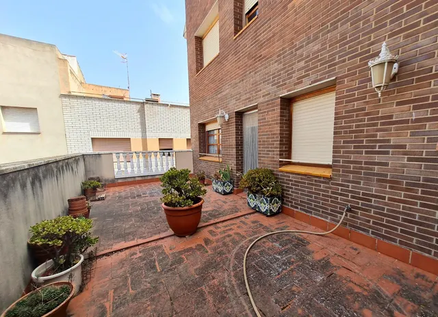 Casa de Pueblo. — 45