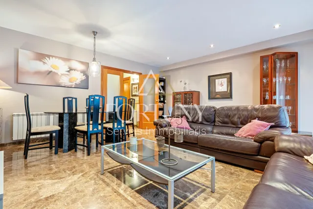 Casa adosada en venta en Passatge de Montbrió del Camp, Reus. — 10