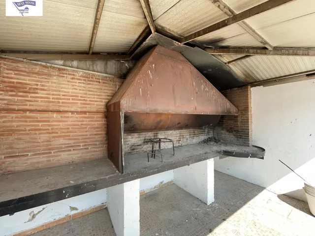 RESTAURANTE CON GRAN POTENCIAL — 37