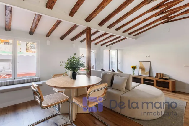 ÁTICO EXCLUSIVO CON TERRAZA Y RECIÉN REFORMADO EN EL CORAZÓN - foto 5