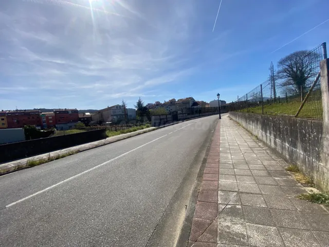 Oportunidad Única: Terreno Urbano en Caldas de Reis, Galicia - foto 5
