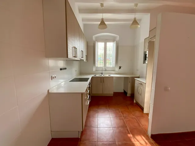 Casa de pueblo en el centro de Alella — 6