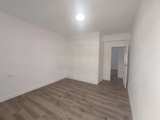 ALQUILER DE   VIVIENDA VACIA  TOTALMENTE REFORMADA — 50
