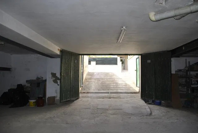 Se vende plaza de parking en Cunit pueblo a 5 min. andando de la playa. — 10