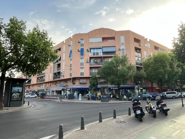 SE VENDE PISO EN EL CORAZÓN DEL PORVENIR — 40
