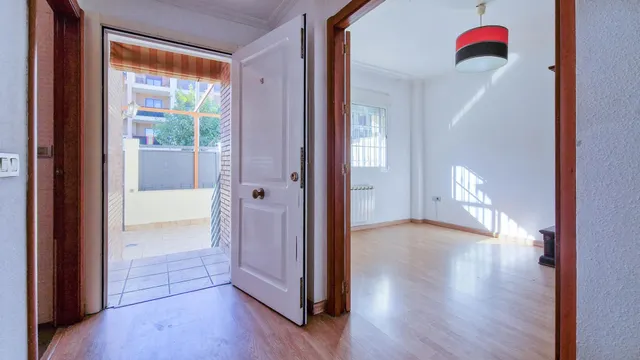 Adosado sin muebles en ciudad jardín — 12
