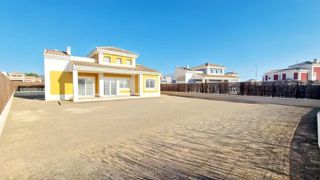 Villas de nueva construcción en amplias parcelas de más de 500 m2 en Lorca — 28