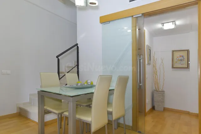 Dúplex seminuevo con terraza- solárium en el centro de Gavà - foto 4