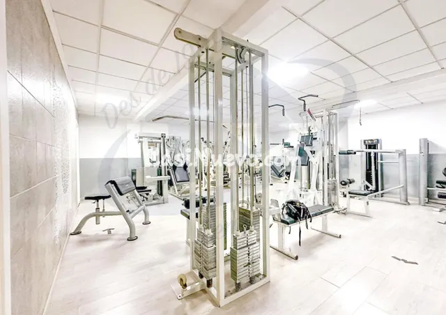 LOCAL COMERCIAL de 334 metros en PASEO DOCTOR MORAGAS (JUNTO - foto 4