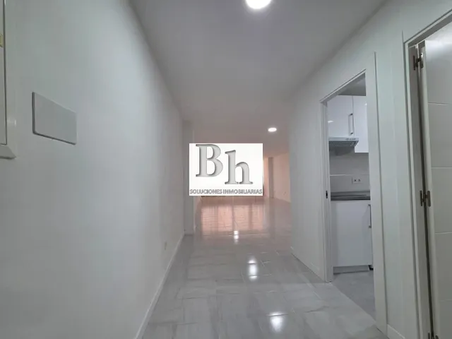 INMOBILIARIA BLANHOGAR VENDE LOCAL EN TORREMOLINOS — 18
